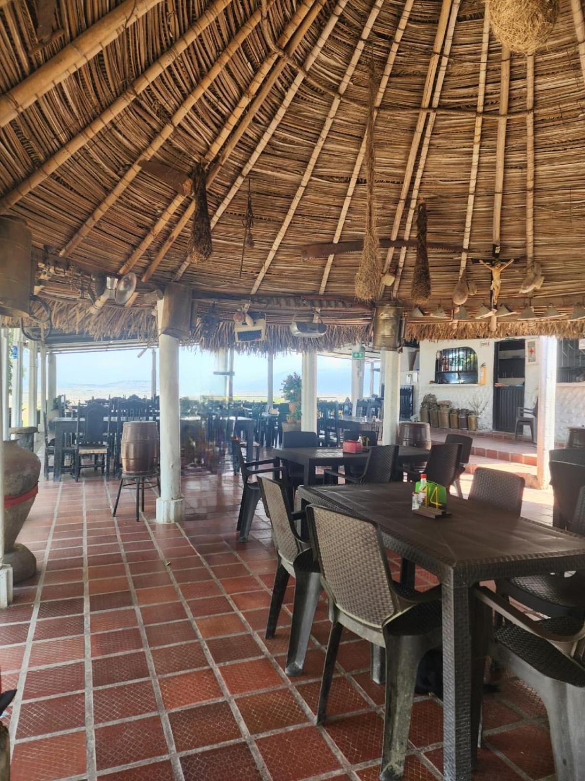 Estadero Los Hoyos Villavieja Luaran gambar